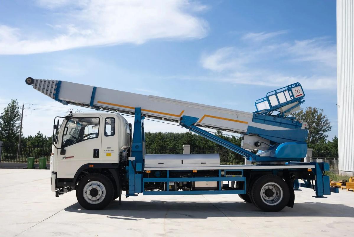 荆门云梯上料车租赁费用