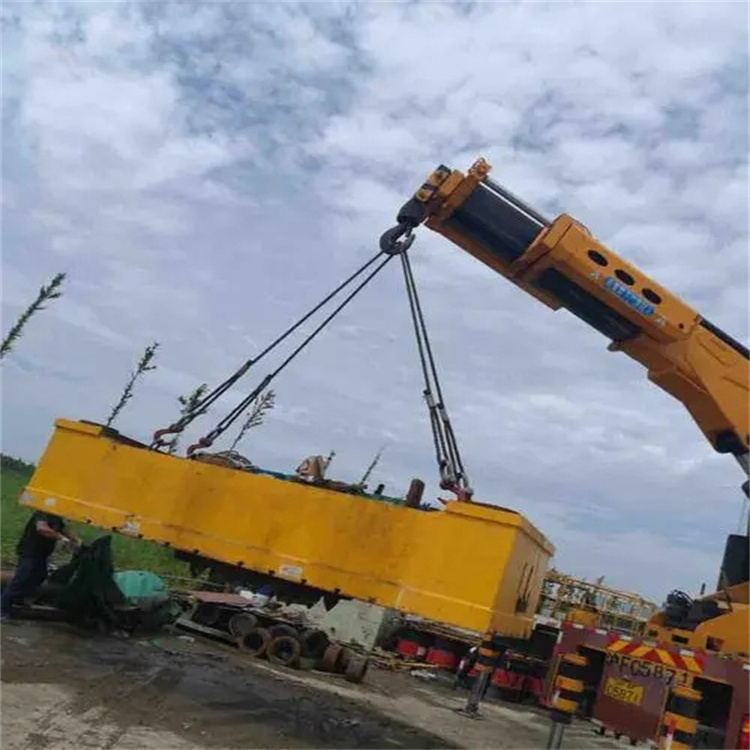 荆门专业吊车出租哪家好