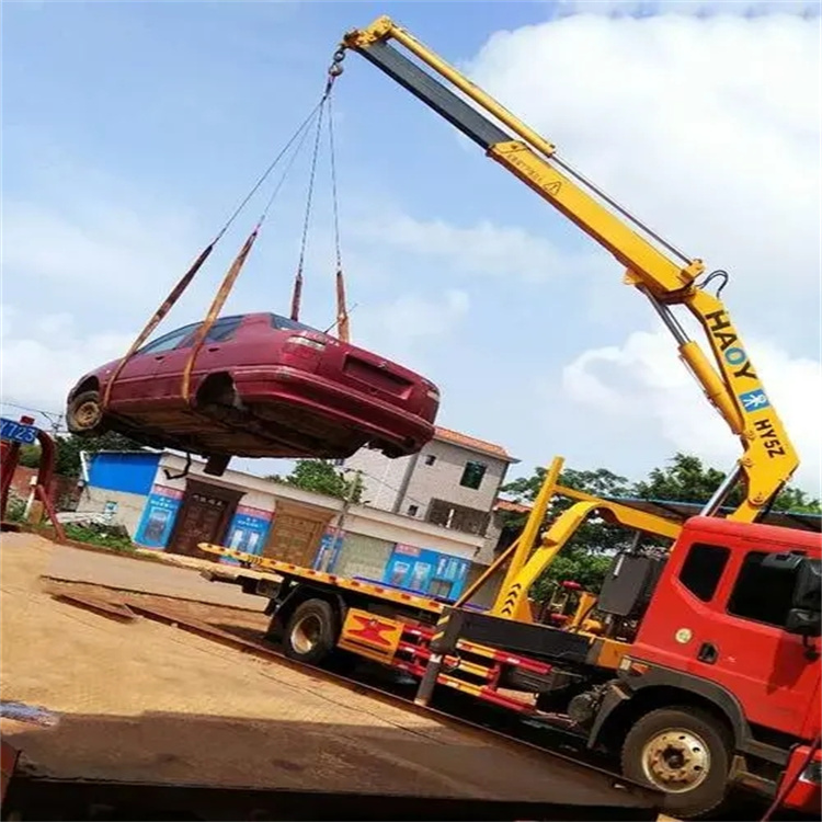 荆门吊车吊汽车的正确方法